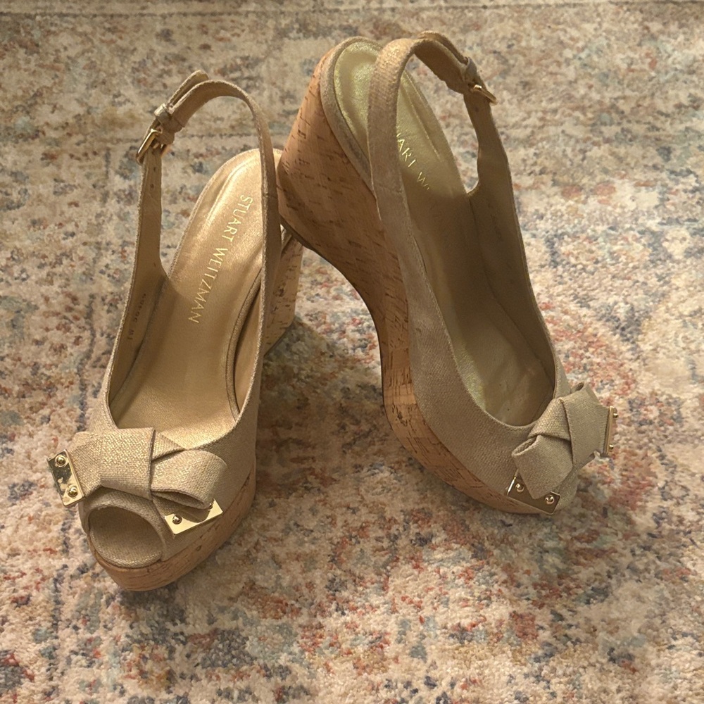Stuart Weitzman Beige Wedge Sandals with Bow